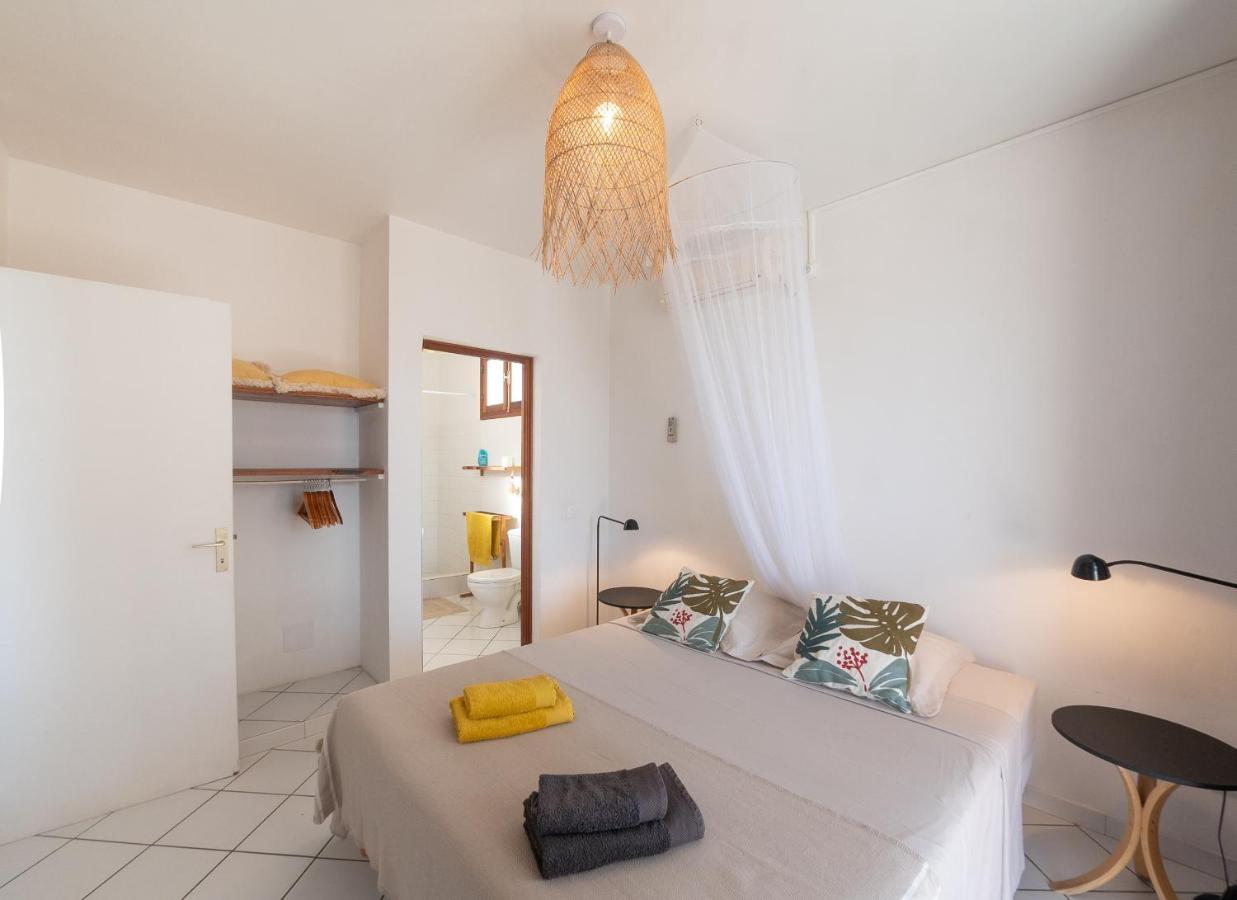 Roches Percees *** Villa Terre-De-Haut ภายนอก รูปภาพ
